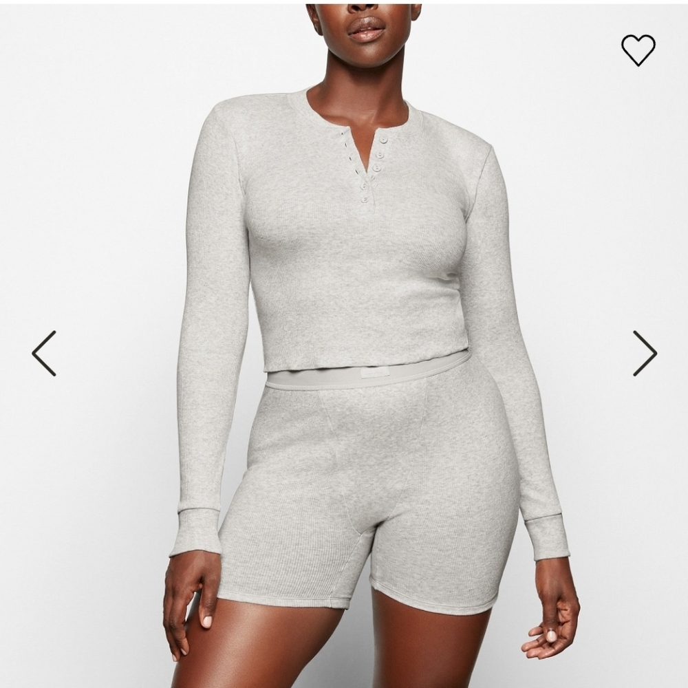 New Skims 3x light ribbed grey heathered top